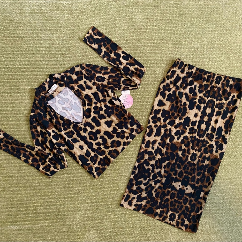 Full Circle Trends NWT cheetah set blouse skirt  bodycon size m